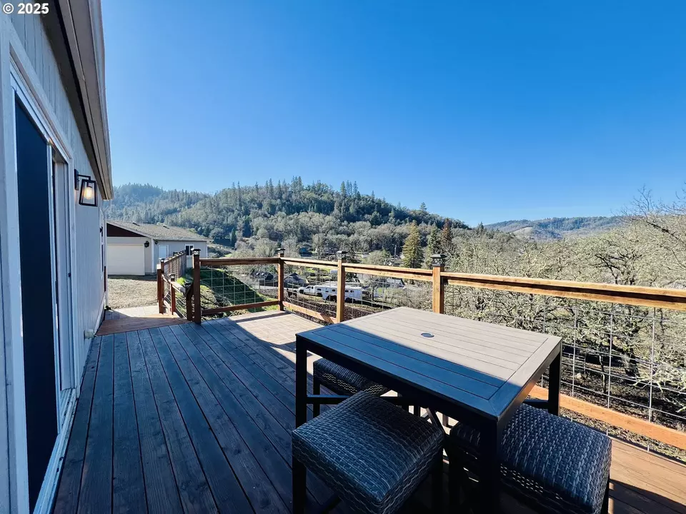  320 Cegavske Ln, Roseburg, OR 97470 photo 31