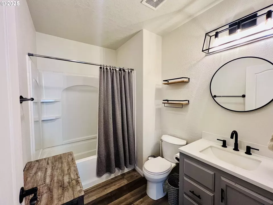  320 Cegavske Ln, Roseburg, OR 97470 photo 22