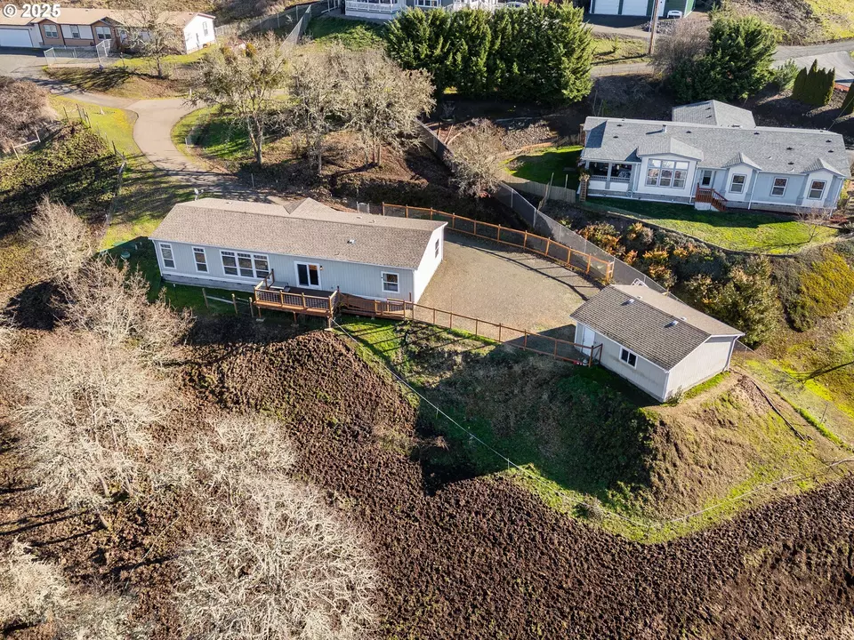  320 Cegavske Ln, Roseburg, OR 97470 photo 34
