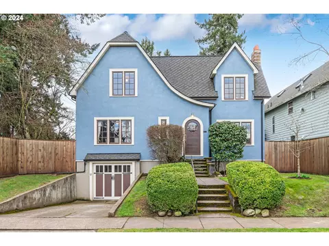 7506 SEllis St, Portland, OR 97206