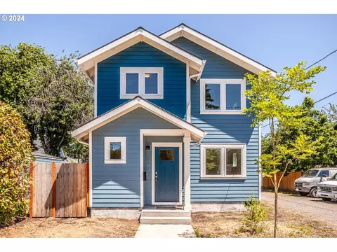 6504 SE Reedway St, Portland, OR 97206