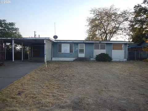 70 Madison St, Umatilla, OR 97882