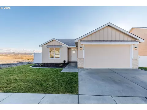 818 E Montana Ave, Hermiston, OR 97838