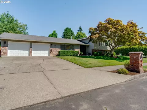 1934 SEagle Ave, Gresham, OR 97080