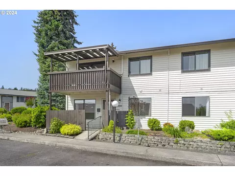 12265 SW King Arthur St, King City, OR 97224