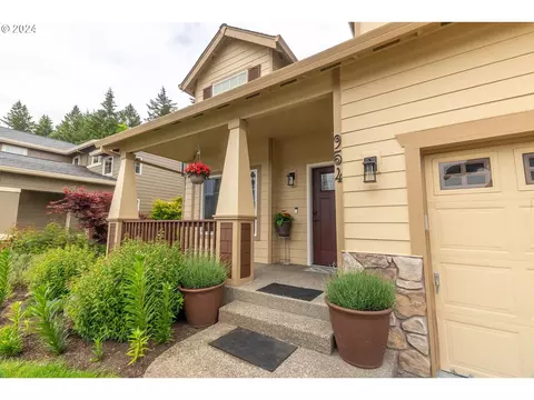 954 N 26th Ter, Cornelius, OR 97113