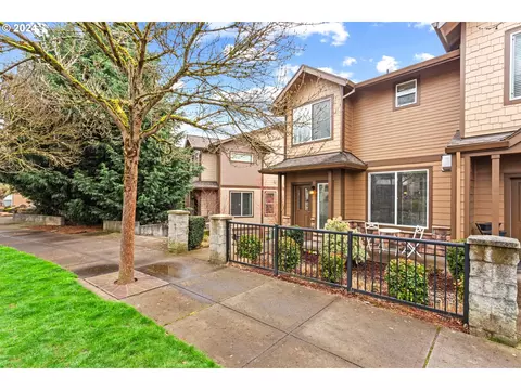 10529 NE Avery Way, Hillsboro, OR 97006