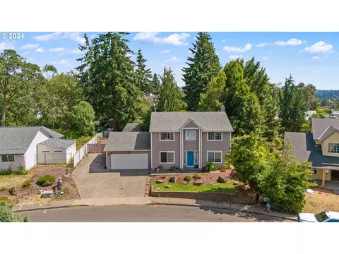 1360 Cornell Ave, Gladstone, OR 97027