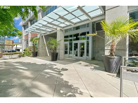 1926 W Burnside St #1508, Portland, OR 97209