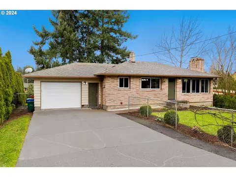 4862 SE King Rd, Milwaukie, OR 97222