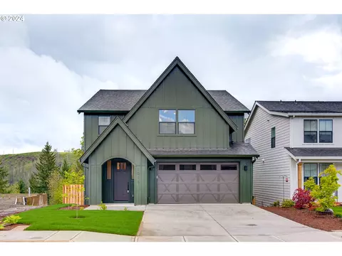 1035 SE Olive Way, Estacada, OR 97023