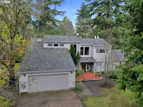 92932 Paschelke Rd, Marcola, OR 97454