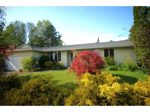2121 SW 2nd Dr, Gresham, OR 97080