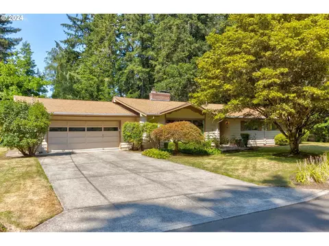 13735 SW Hargis Rd, Beaverton, OR 97008