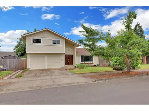 681 71st St, Springfield, OR 97478