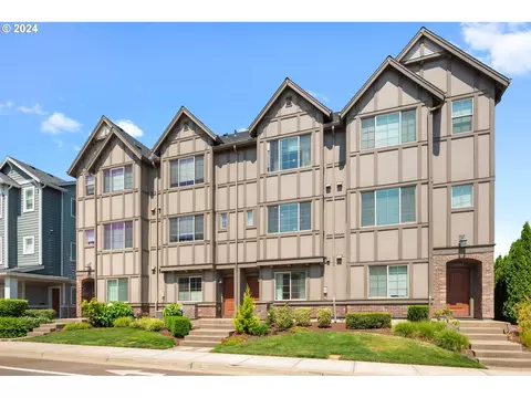 17015 SW Jean Louise Rd, Sherwood, OR 97140