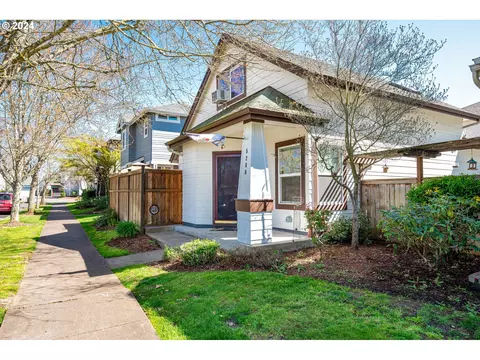 5260 Jeffrey Way, Eugene, OR 97402