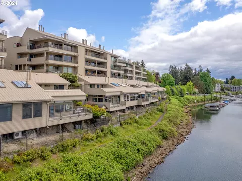 250 SE Spokane St # 2, Portland, OR 97202