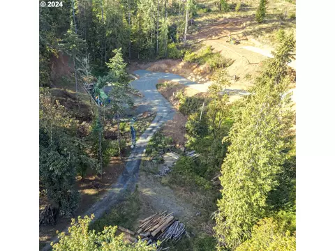 15618 S Wave Rd, Mulino, OR 97042