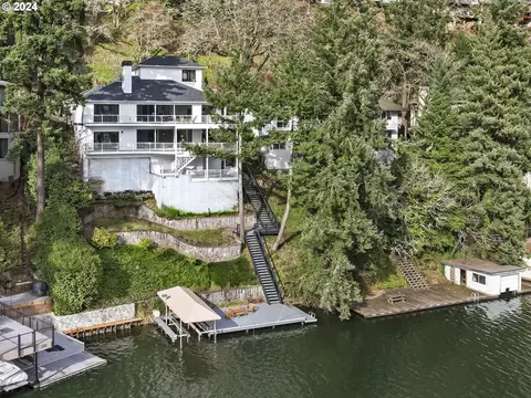 2260 Summit Ct, Lake Oswego, OR 97034