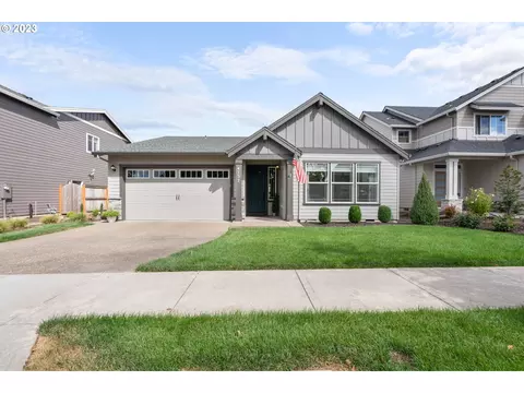 4737 SE Rosewood St, Hillsboro, OR 97123