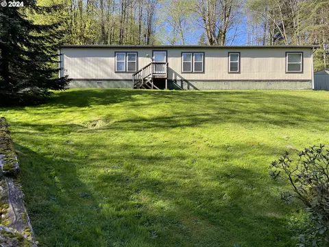 325 Ragland Rd, Longview, WA 98632
