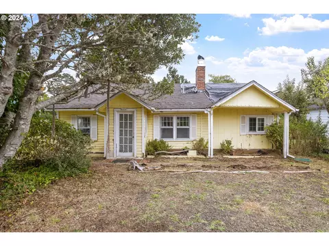 6436 SW Fleet Ave, Lincoln City, OR 97367