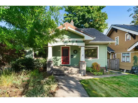 502 SE 69th Ave, Portland, OR 97215