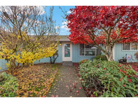 13647 Gaffney Ln #7, Oregon City, OR 97045