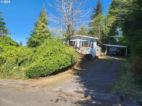 888 Vista Ct, Reedsport, OR 97467
