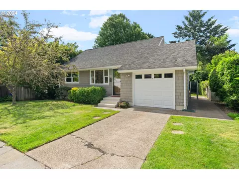 2916 SE Sherman St, Portland, OR 97214