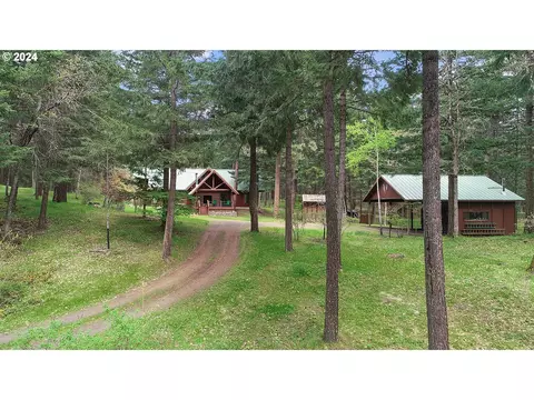 2385 Silver Gray Rd, Mosier, OR 97040