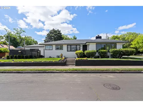 2208 NE Liberty St, Portland, OR 97211
