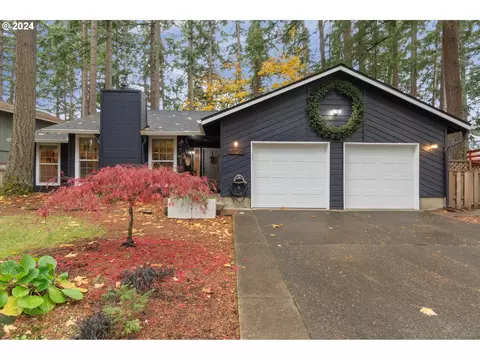 15130 S Greentree Dr, Oregon City, OR 97045