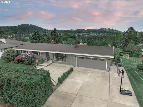 13490 SE Kanne Rd, Happy Valley, OR 97086