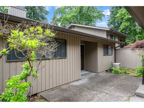 7335 SW Kimberly Ct, Beaverton, OR 97008