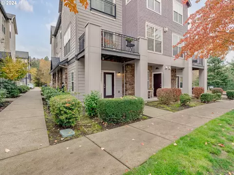 108 NE Canvasback Way #102, Hillsboro, OR 97006