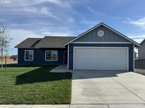 2809 Curlew St, Umatilla, OR 97882