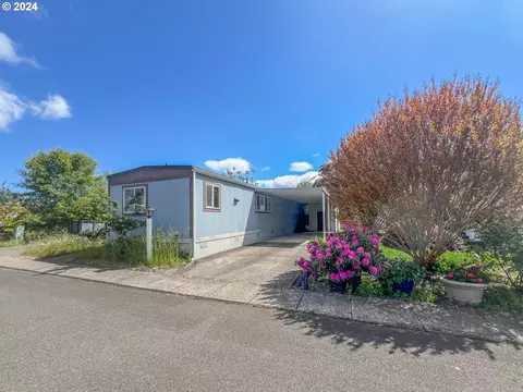 124 SEstate Loop, Winston, OR 97496