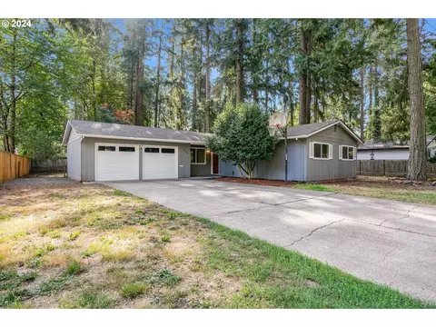 16538 SW Carnegie Ave, Lake Oswego, OR 97035