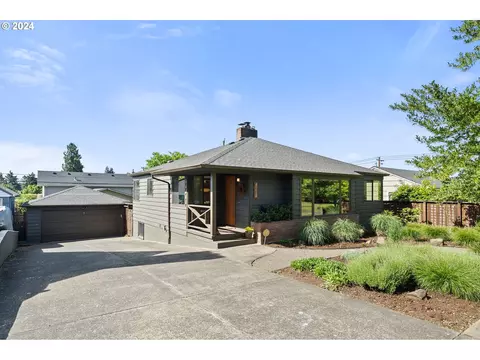 4214 SE Flavel St, Portland, OR 97206