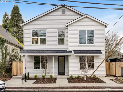 2219 SE 12th Ave #4, Portland, OR 97214