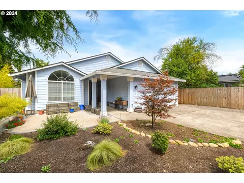 12614 NE 44th St, Vancouver, WA 98682