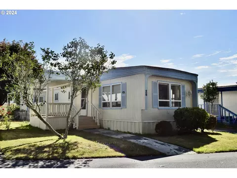 15505 Oceanview Dr, Brookings, OR 97415
