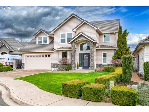 1214 Spyglass Ct, Creswell, OR 97426