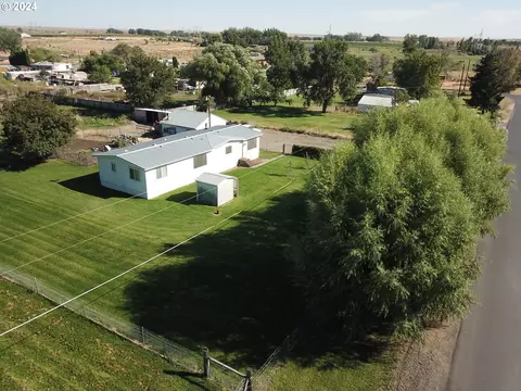 745 SW Third St, Irrigon, OR 97844