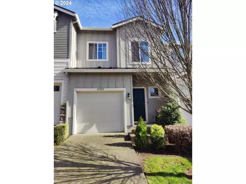12982 SE 156th Ave, Happy Valley, OR 97086