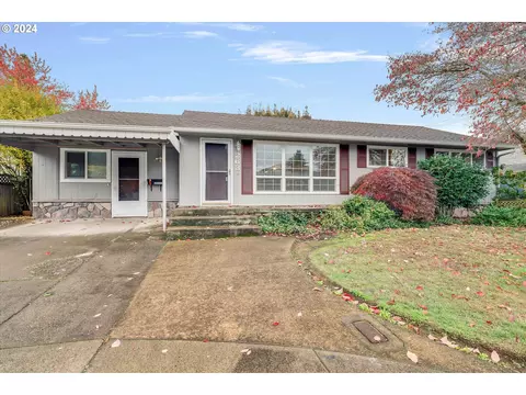 263 N Knights Bridge Rd, Canby, OR 97013