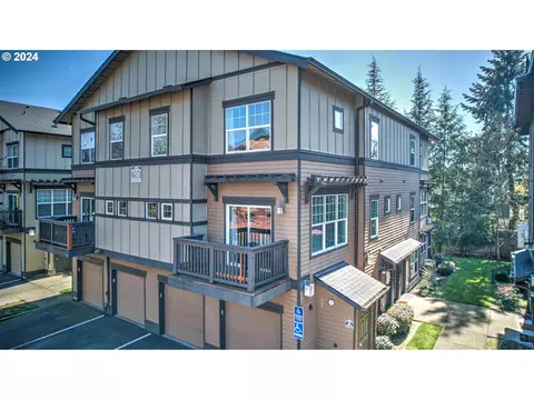 22838 SW Forest Creek Dr #203, Sherwood, OR 97140