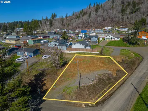 433 N Vista Ter, Otis, OR 97368
